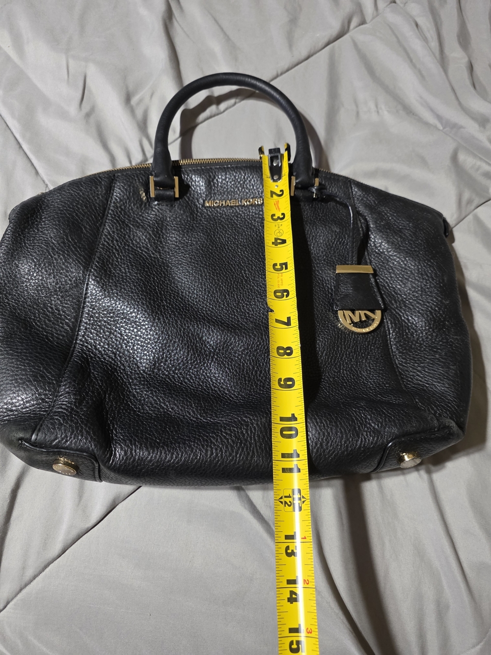 MICHAEL KORS Black Pebbled Leather Large Satchel with Gold Hardware - Picture 3 of 13